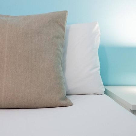 Stay U-Nique Apartments Radas Barcelona Ngoại thất bức ảnh