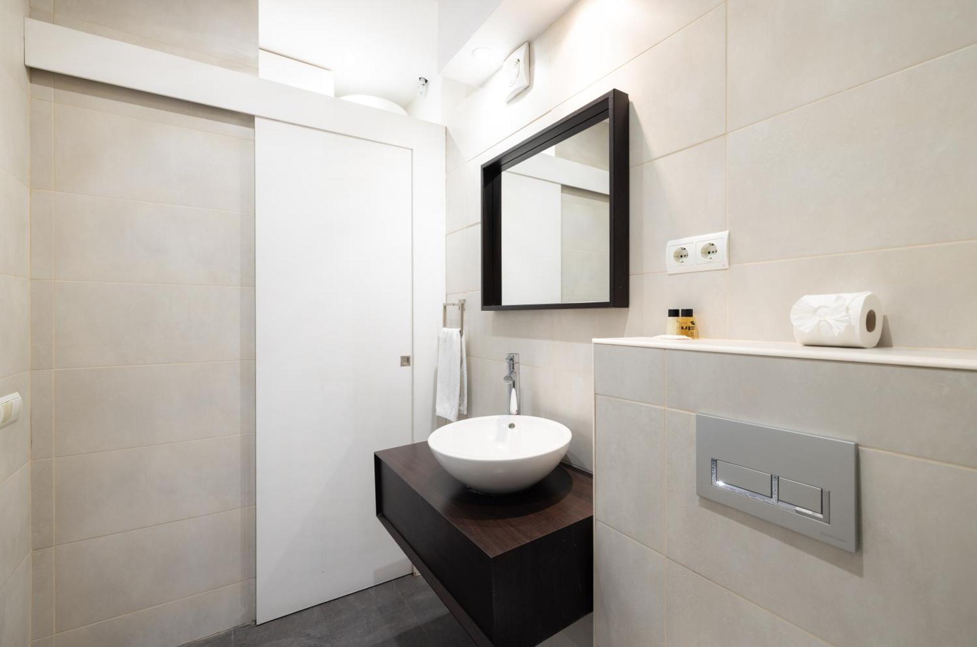 Stay U-Nique Apartments Radas Barcelona Ngoại thất bức ảnh