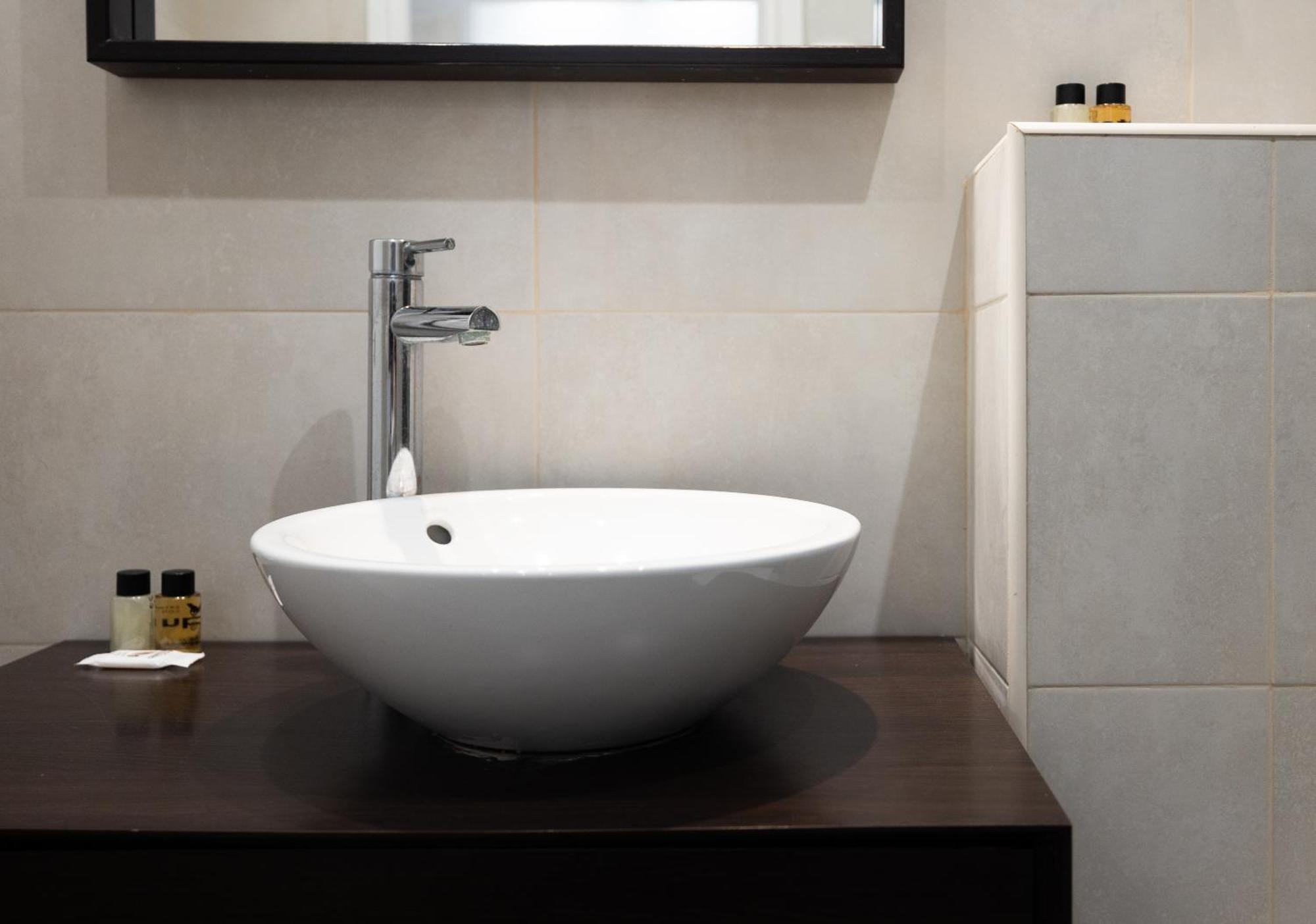 Stay U-Nique Apartments Radas Barcelona Ngoại thất bức ảnh